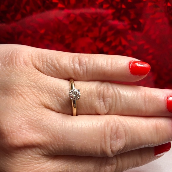 FLASH SALE 🌺🌺 14k gold round diamond engagement ring is approx. .45ct - Picture 7 of 14